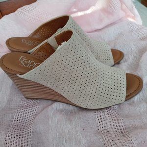 Frank Sarto Yvette Perforated Wedge Sandal Sz 6.5M